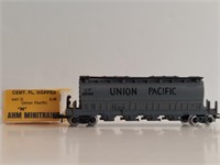 Union Pacific Centerflow Hopper N Scale 9mm Train