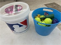 Baseballs / Tennis balls