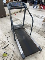 Pace Master Treadmill (powers on)