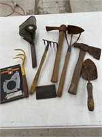 Hand Tools / Vintage Stereoscope