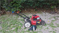 CRAFTSMAN 5.50 PUSH MOWER WITH OIL - RESERVE $30