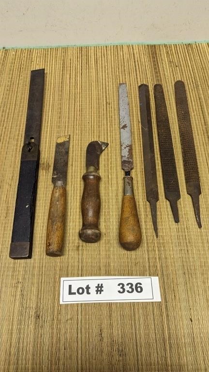 VINTAGE KNIVES AND FILES