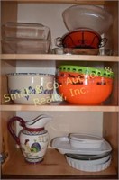 CONTENTS OF CABINET - GLASS BAKING DISHES, BOWLS,
