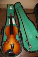 VINTAGE VIOLIN AND CASE