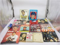 Plusieurs magazines et livres vintages Elvis