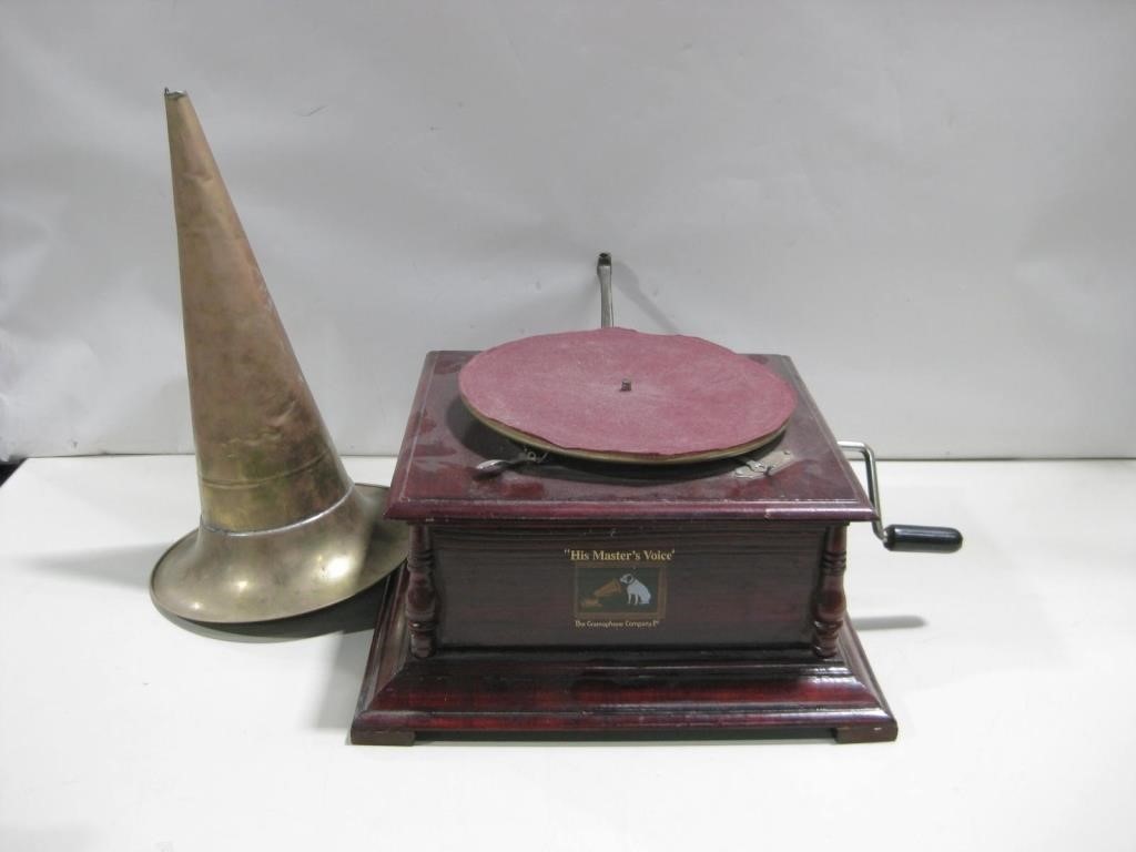 Vtg Tabletop His Masters Voice Gramophone See