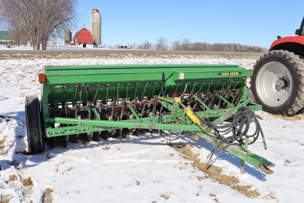 John Deere 450 grain drill