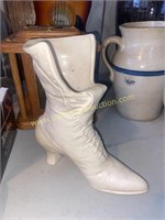 Ceramic ladies boot