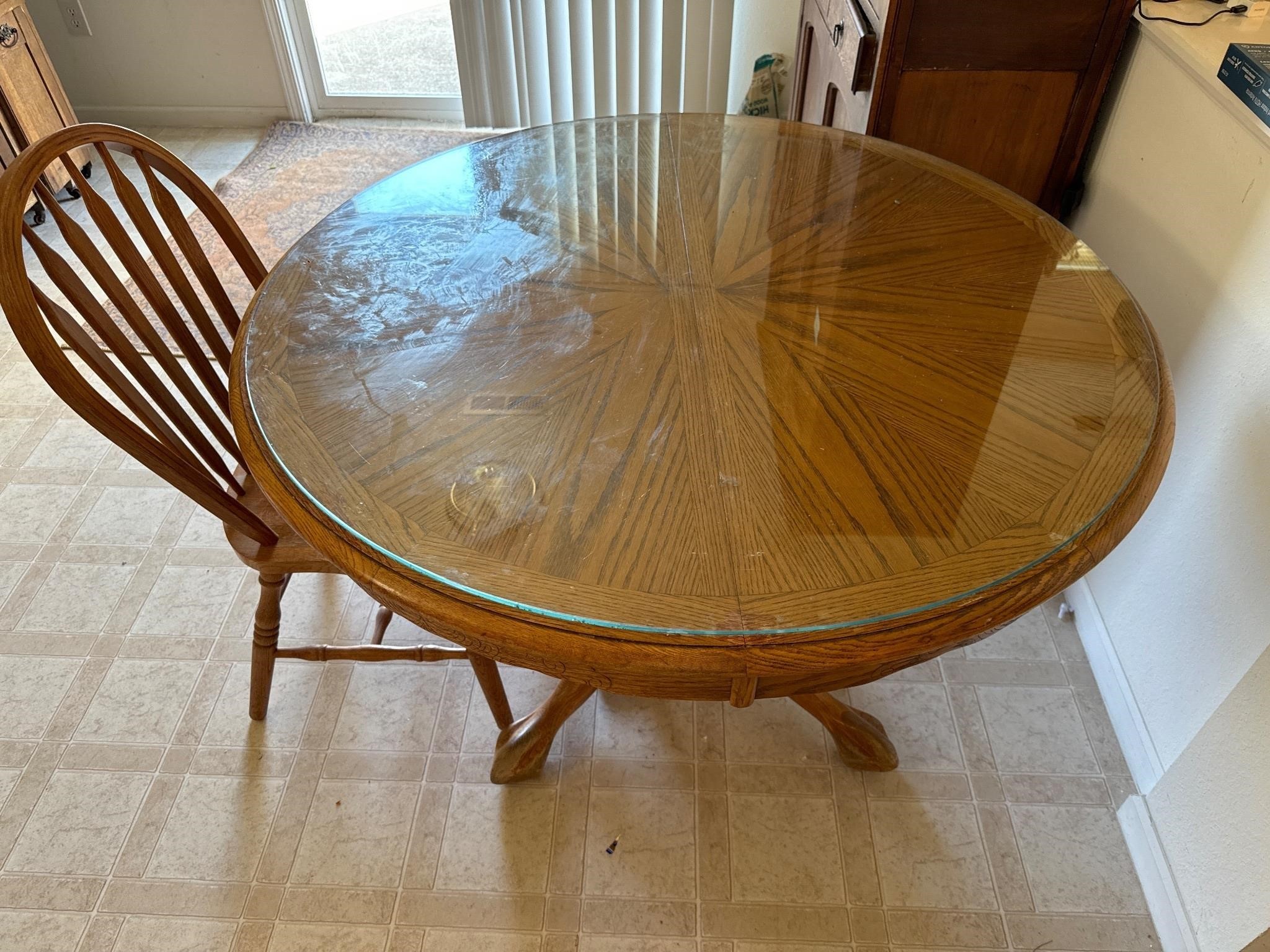 Table and 1 chair