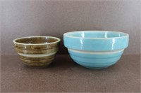 7 & 5 inch USA Stoneware Bowls