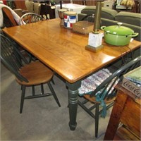 COUNTRY STYLE TABLE W/ 4 BOWED BACK CHAIRS