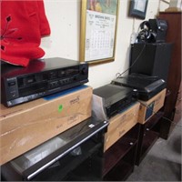 3PC SONY COMPONENT STEREO W/ 2 SPEAKERS & STAND