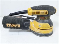 GUC DeWalt Random Orbit Palm Sander