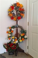 Hall Tree, Wreaths, Poinsettia