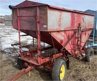 100 bushel Gravity Wagon w/Extra Long Pole &