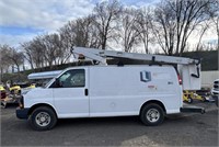 2007 Chevrolet Express Cargo Van w/Bucket