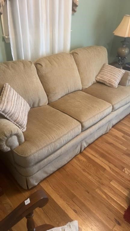 Nice cream couch - good condition