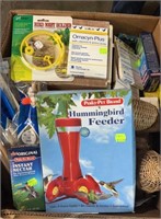 Box NEW bird supplies-hummingbird feeder, bird