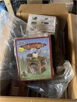 Box of link n lodge, mouse houses all new