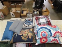 Lot of Decorative Throw Pillows