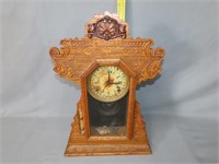 E. Ingraham Oak Rooster Head Clock