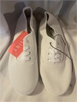 NWT- JOSINY womens white tennis shoes size 11