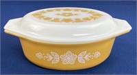 Pyrex Butterfly Gold 1 1/2qt casserole with lid,