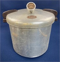 Vintage Presto 21 Quart Pressure Cooker Canner