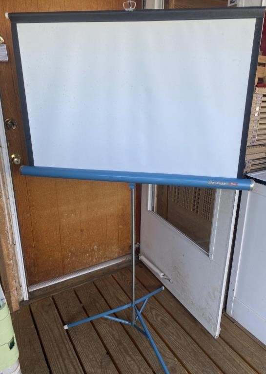 Vintage DA-Lite Flyer Movie screen with stand, in