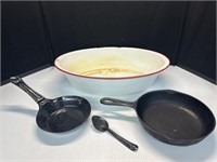 Vintage Cast Iron USA Pan Enamel Large Dish Pan &