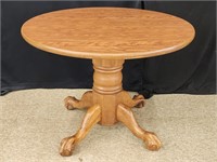 BEAUTIFUL ROUND DINING TABLE W/ CLAW & BALL FEET