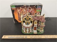 Lemax Spooky Town Collection Black Culdron Inn