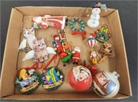 Quantity Vintage & New Christmas Ornaments