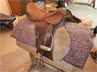 English saddle unknown brand- stand NOT included