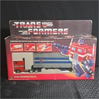 1984 Hasbro Transformers Autobot Tractor Trailer