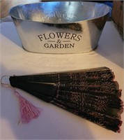 Metal Flower Tub 10.5" x 6" and Fan