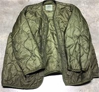 OLIVE GREEN COAT LINER XL