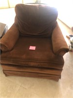 Brown chair #319