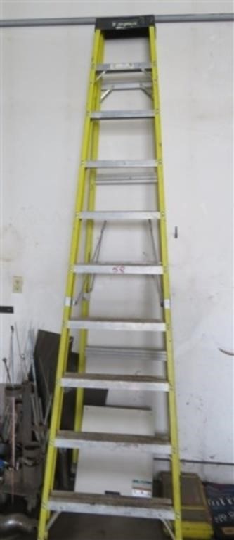 10' Featherlite Step Ladder