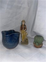 Lot of 3 ceramic items