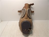 Vintage M 10M Gas Mask