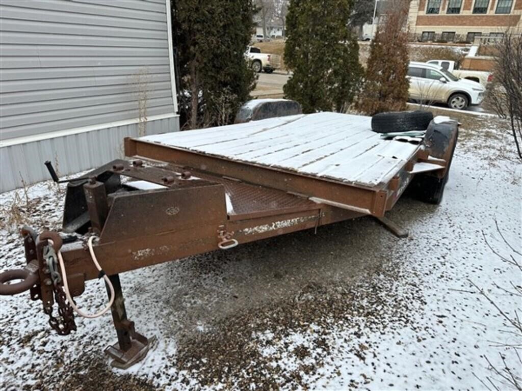 6 1/2' x 16' Trailtech B/P Flat Deck Trailer