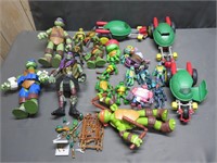 Huge TMNT Teenage Mutant Ninja Turtles Figure Set