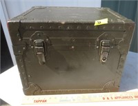 Military style mess trunk, nice