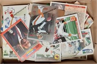 FLAT OF ASSORTED FOOTBALL CARDS