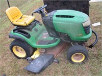 719) John Deere lawn mower - not running