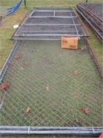 648) 20x20x6 Dog pen w/gate & hardware