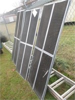 1021) 6 - 27"x6' filter panels