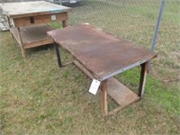 899) 30"x48" metal work bench