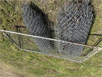 1723) 2 rolls 4' chainlink fence w/ 8' gate